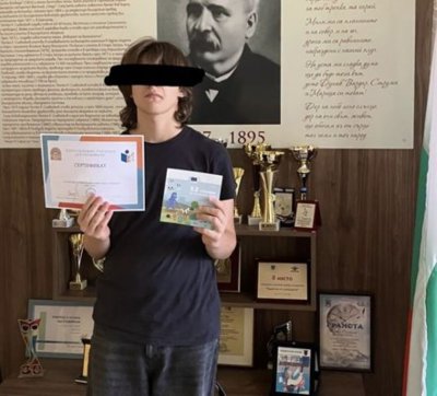 Ето момчето, убило майка си в Пловдив - пълен отличник е 