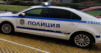 Чужденци скочиха на наши младежи заради тениска с Хитлер
