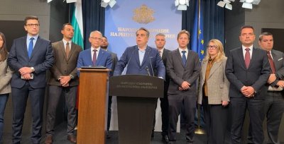 Асен Василев показа пак видеото със сбиването на &bdquo;Петричкия Ескобар&ldquo;: Изглежда доста жив като за смъртник