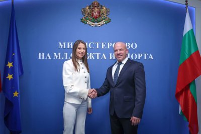 Министерството на спорта прави огромен пиар отдел