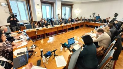 Правната комисия не събра кворум, не обсъжда идеята на Асен за помилванията 