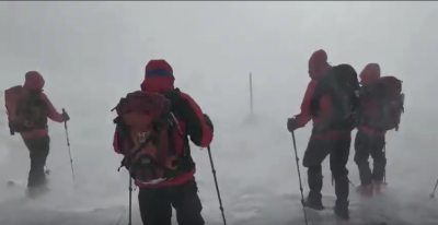 Вижте в какви условия търсят бащата и сина в Джендема (ВИДЕО)