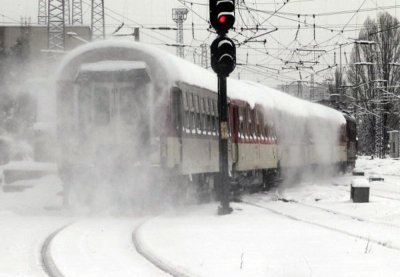 Движението на влаковете в страната постепенно се нормализира