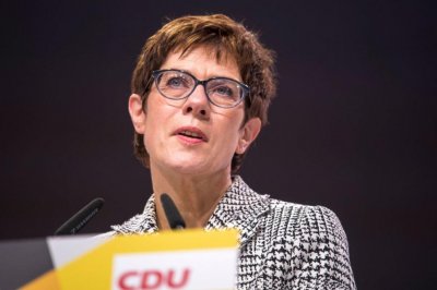Наследничката на Меркел се отказва от канцлерския пост