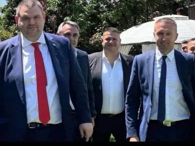 ИЗВЪНРЕДНО: Акция на ГДБОП в Белица, задържан е кмета Ревански