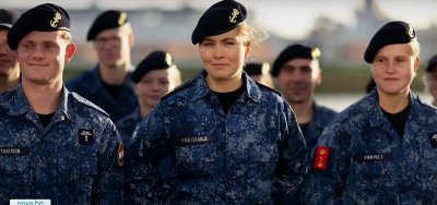 Принцеса Катарина-Амалия стана сержант във ВМС на Нидерландия