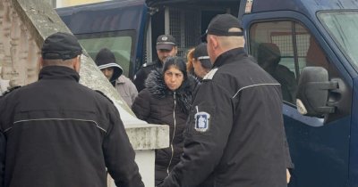 По 2 г. затвор получиха садистите Анита и Детелин, убивали животни и снимали порно
