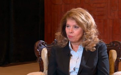 Йотова заяви, че ще предложи проект за изменение на Конституцията, ако бъде избрана за президент