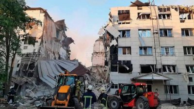 Трима убити и шестима ранени при руски удари по Киевска област