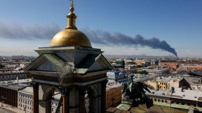 Дронове поразиха Снакт Петербург и областта