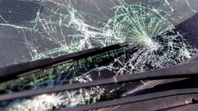 Мъж загина на Околовръстния път на Пловдив при челен сблъсък