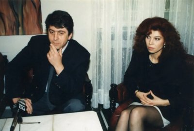 КЪРВАВО, А НЕ ДУНАВСКО ХОРО: Сянката на 14-те войничета пак тегне над главнокомандващата 