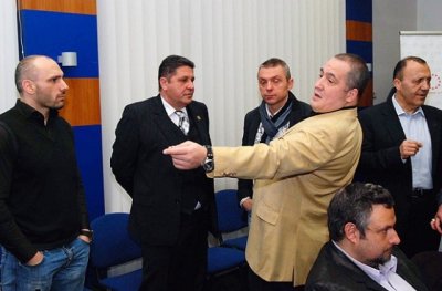 Само в Lupa.bg: Румен Ралчев запознал Слави Бинев с Илияна Йотова