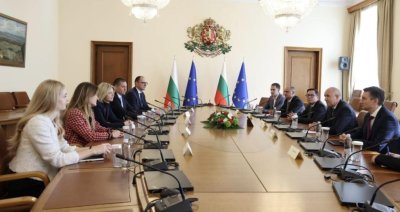 Радев обсъди с Google проекти в дигиталната инфраструктура на България