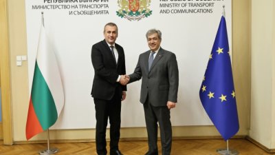 Георги Пеев иска Катар да възстанови въздушната линия София - Доха