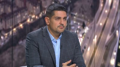 Руди Василев към своите: На балотажа в никакъв случай не гласувайте за Йотова 