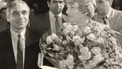 Как Желю Желев, бидейки Президент, слезе от лимузината и лично буташе закъсалата в снега кола на жена ми