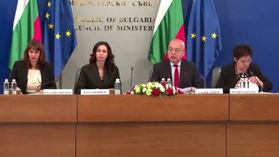 Тристранката разгледа на извънредно заседание данъчните промени и МРЗ за 2027 г.