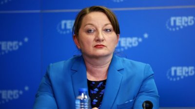 ГЕРБ отзовава своите от делегация на Доцова 