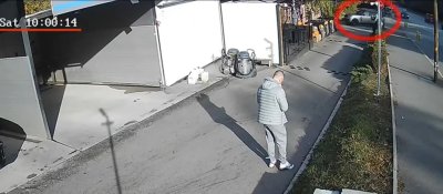 НОВО 20: Два еднакви роувъра пред къщата на Слави Бинев