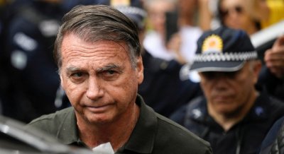 Болсонаро избяга в САЩ след загубата на изборите