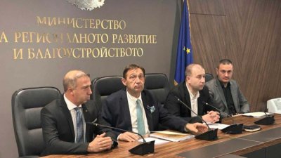 АПИ пусна интерактивна карта за пътната обстановка в реално време