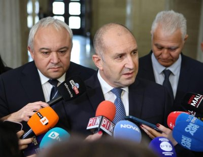 Очаквано: Заседанието на парламента пак пропадна