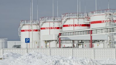 Великобритания удължи лиценза на дружествата от &bdquo;Лукойл&ldquo; в България