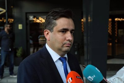 И Божидар Божанов предупреждава за атака срещу Гюров