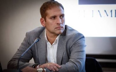 Стенли милее за новата "Армия"