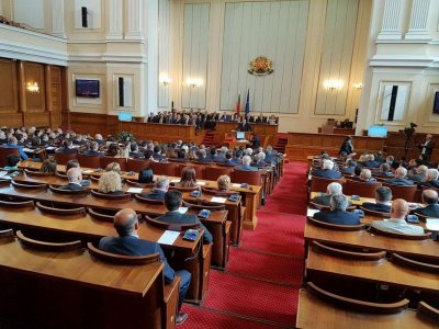 Борисов в парламента за толсистемата утре