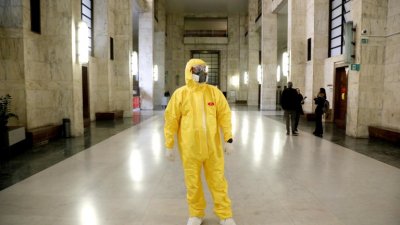 Вирусът-убиец отне живота на 107 в Италия 
