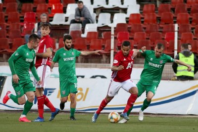 Танталови мъки за ЦСКА - 2:1 за купата с Ботев Враца