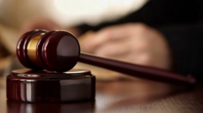 Съдът в Бургас спря делата в открити заседания