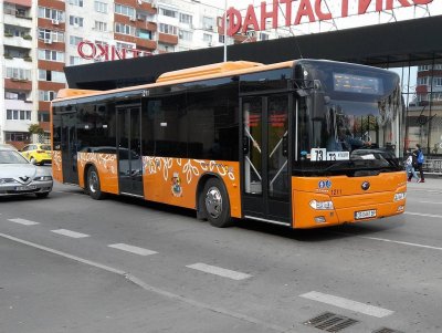 Градският транспорт в София мина на лятно разписание