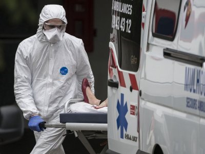 Вирусът уби трима лекари във Франция
