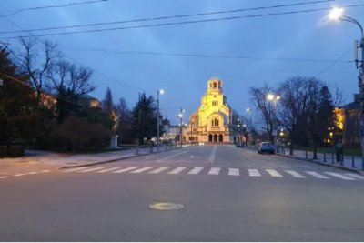 София е мъртъв град в петък вечер (ПОТРЕСАВАЩА ГАЛЕРИЯ)