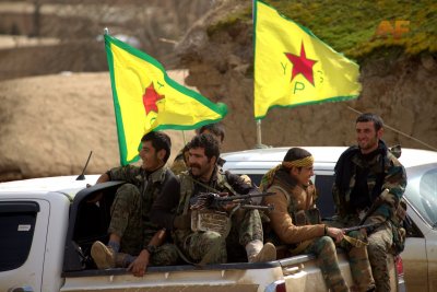 Издирват избягали затворници в Сирия