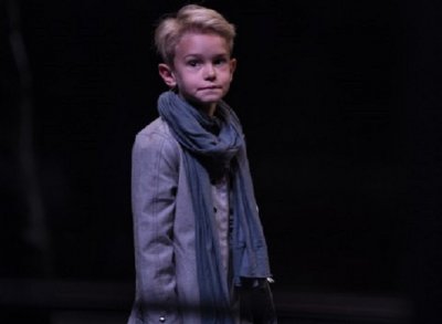 8-годишен актьор поздрави колегите за Деня на театъра