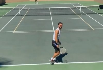 САЩ: Не играйте тенис, опасно е! Гришо от Хасково – на корта (ВИДЕО)