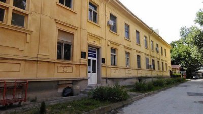 Освободиха шефа на Инфекциозна клиника в Пловдив