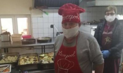 Фенът на ЦСКА Васо Пожарната готви безплатно всеки ден
