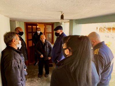 Битият в Трилистник дядо давал храна на биячите си