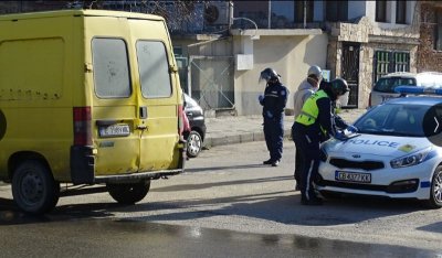 Арести при акция на полицията в Благоевград (ВИДЕО)