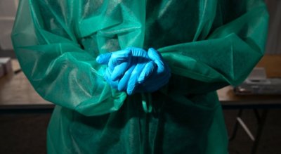 Наш лекар изобрети маска от шнорхел срещу коронавирус 