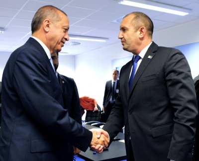 Радев и Ердоган бистрят по телефона мерките срещу коронавируса
