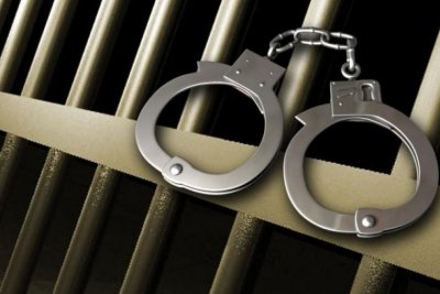 72 ч. арест за автор на два грабежа