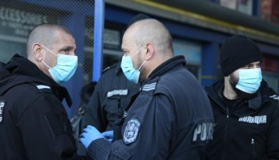 Над 15 000 полицаи си получиха обещаната награда от 650 лева