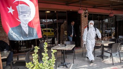 Отново полицейски час в 31 окръга в Турция