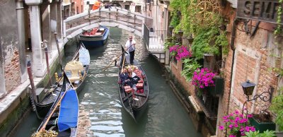 Не е за вярване: Приказна Венеция се моли за туристи 